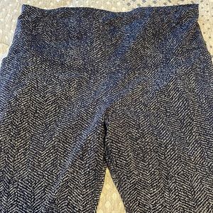 All in motion (target) athletic leggings with pockets, size XL